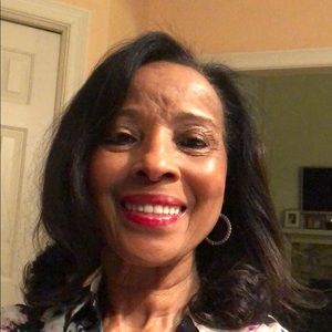 Meet your Posher, Cynthia